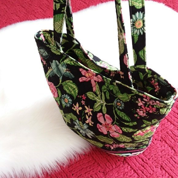 Vera Bradley Green Pattern Tote - Picture 1 of 8
